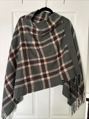 Plaid Fringe cape - Grayish Green, Brown and Cream